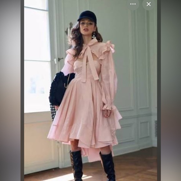 Selkie’s Pumpkin Froth High Court Dress - Picture 2 of 3